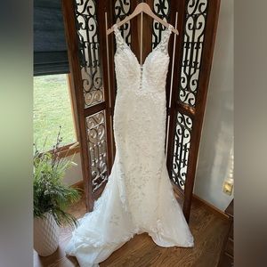 Maggie Sottero Wedding Dress
